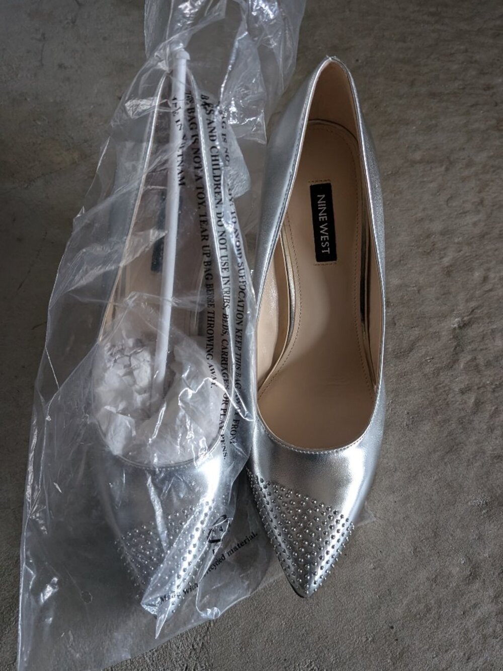 Nine West Silver Pumps